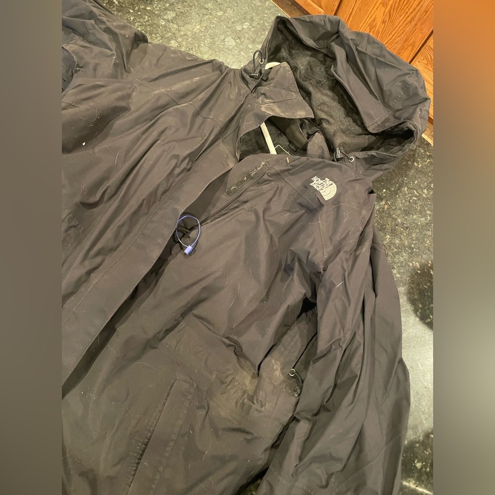 L women’s North face